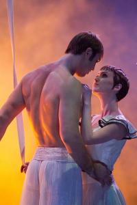 Cirque du Soleil Worlds Away Zaripov Linz