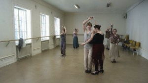 76Y9Jy_pigeonsatonabranch_03_o3_8613940_1432133035