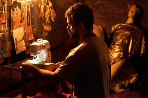 nZ64xl_NEON_BULL_02_o3_8745105_1439475276